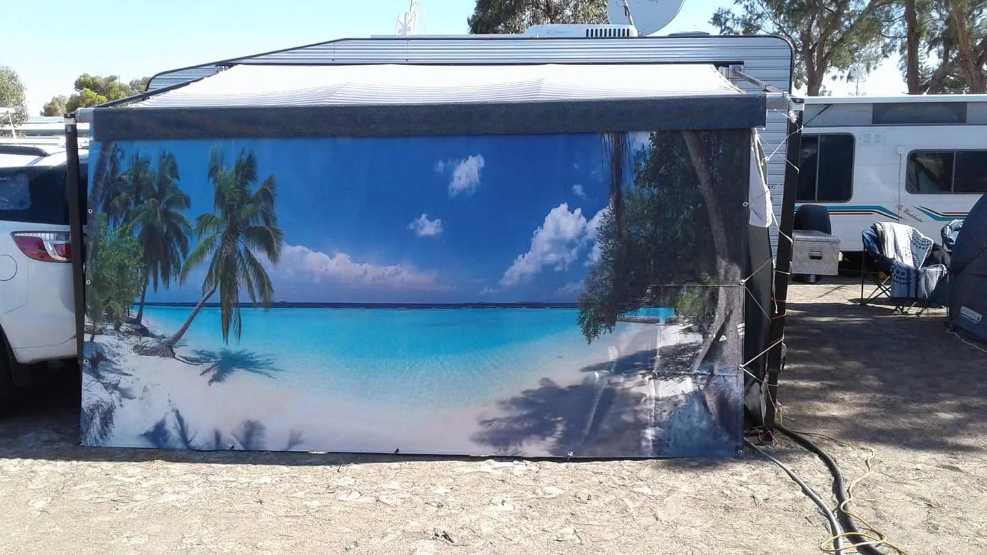Caravan privacy screen printed with the white sands of Whitehaven Beach